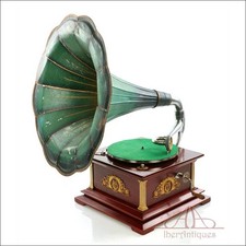Antikes spanisches Grammophon