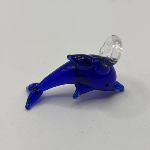 Blauer delphin fein gearbeitet - delphin,