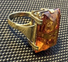 Wunderschöner Goldring mit Bernstein 333 Gold punziert 4,4 Gramm vintage