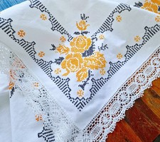 Vintage Tischdecke mit
