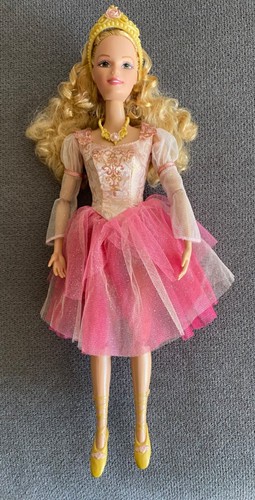 Barbie die zwölf - zwölf, tanzenden