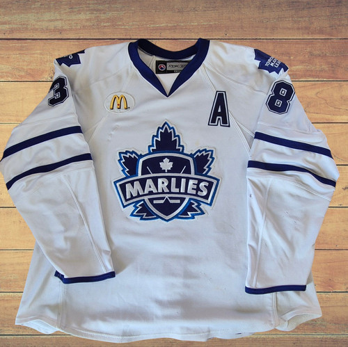 Derrick walser game - game, worn