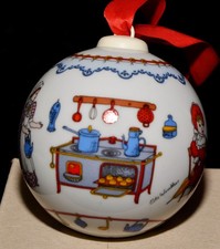 Hutschenreuther Porzellan Weihnachtskugel 1995 Ole Winther Puppenküche