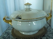 große  Suppenschüssel Terrine Elfenbeinfarbe K & K Bavaria Porzellan