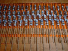 100x 110 kOhm Metallschicht