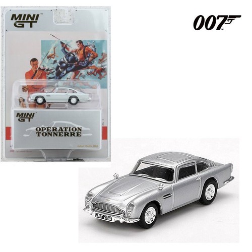 Aston martin db5 james - -, bond