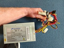 Diverse PC-Netzteile, voll