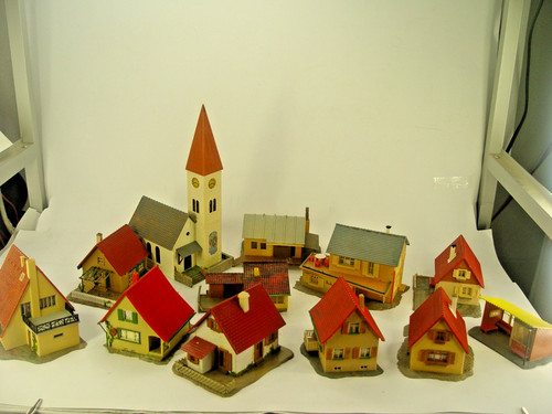 Dorf mit kirche 12 - kirche,