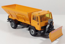 Siku-2527-Mercedes-Benz - Winterdienst-Schneepflug-Streudiens