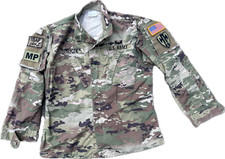 US Army Ocp Multicam Jacke 7 patches 18th Militär Polizei Isaf SPC Sliger Medium