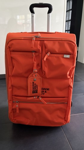 George gina lucy trolley b - george,