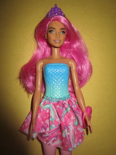 B2361 barbie pinke haare - barbie,