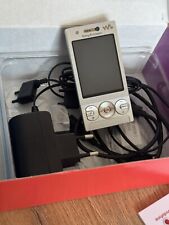 Sony Ericsson W715 - Luxury