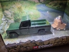 1/43 CORGI LAND ROVER WITH
