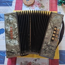 Hohner Akkordeon alt Funktionstüchtig  CF gestimmt 