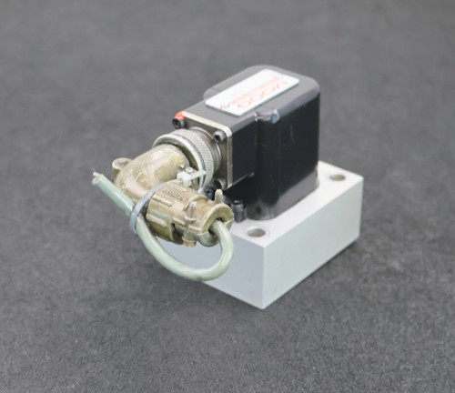 Moog servoventil mod 0061 202 - servoventil, mod.