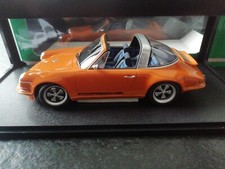 1:18 Porsche 911 Targa metallic-orange Singer 300 pcs. Cult Scale
