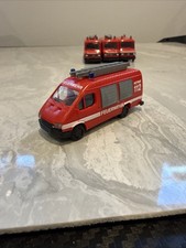 Ford Transit Ludwigshafen Basis 1 FW Leiter Feuerwehr Van Revell Praline H0 1:87