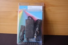 HQ  12V  Universal notebook/laptopadapter für 12V Kfz 15-24V
