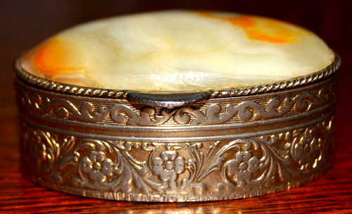 Alte pillendose goldfarben - alte,