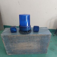 Doppelblitzkennleuchte - Blaulicht und 2 zusätzliche Kennleuchten