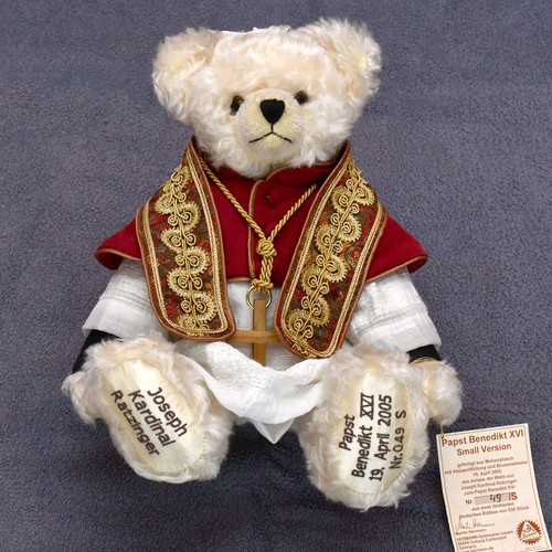 Papst benedikt xvi cm - benedikt,