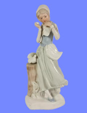 ⭐Mädchen mit Taube Porzellan Figur 23 cm groß⭐