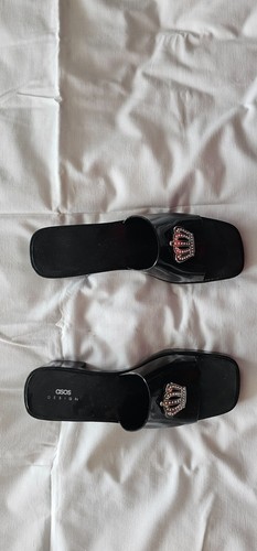 Getragene high heels - high,