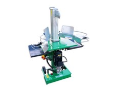 stehender Holzspalter mit 10to