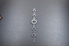 moderne Damenarmbanduhr von