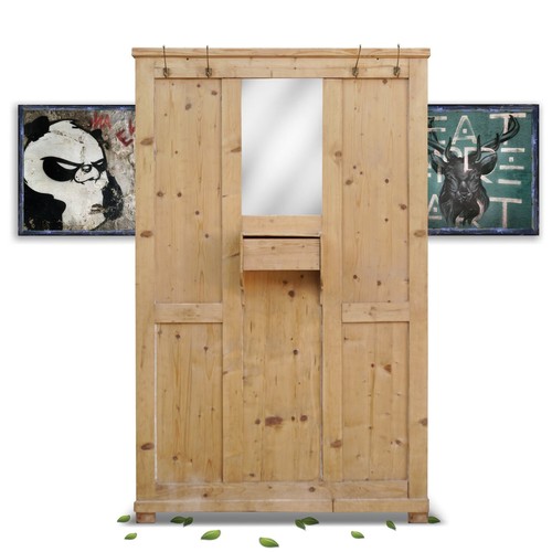 Garderobenwand antik