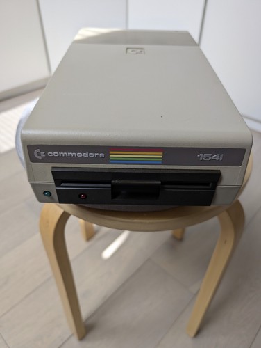 Commodore 1541 floppy - vc-1541,