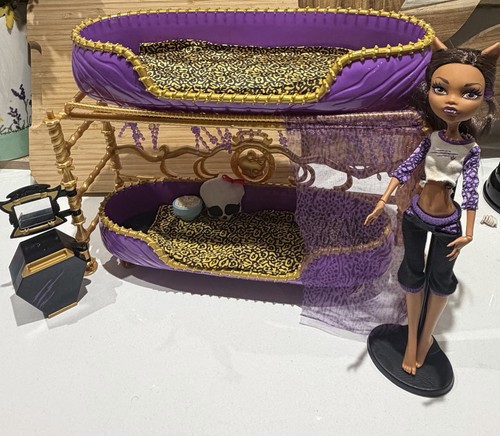 Monster high clawdeen - monster, wolf
