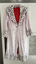 Cruella de Vil Mantel –