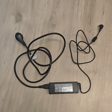 Original Fujitsu Netzteil 19V