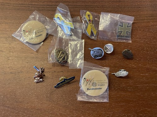 Konvolut pins anstecknadeln - pins/anstecknadeln, &