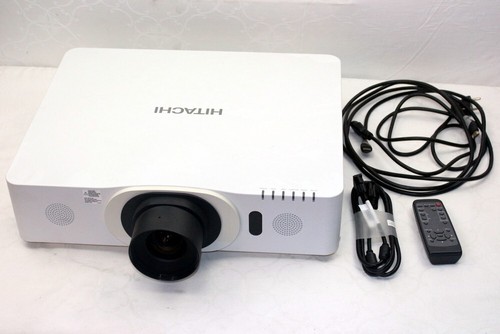 Hitachi x8160 beamer - *hitachi, cp-x8160*beamer
