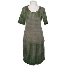 Catherine Andre, Kleid