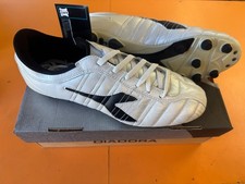 Diadora Capitano MD PU