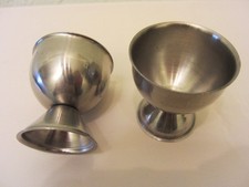 2 Vintage Edelstahl-Eierbecher