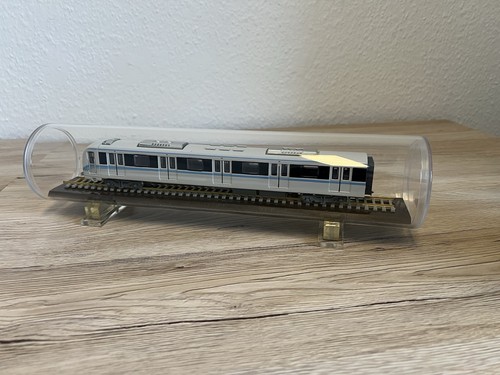 Bombardier zug modell shanghai - zug,