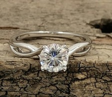 Diamantring !2 Karat Weiß