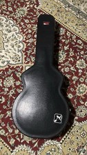 Gator Case Archtop Gitarre