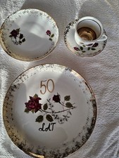 Hochzeitsgeschirr 50 Jahre mit Rosendekor, Porzellan