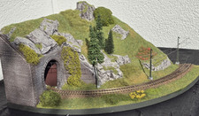 Eisenbahndiorama Eckdiorama Diorama mit Tunnel und Oberleitung