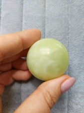 Schöne Grüne Jade Kugel