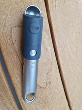 Verstellbarer Messlöffel