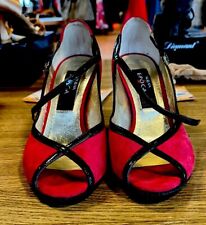 Tanzschuhe in rot von Nueva