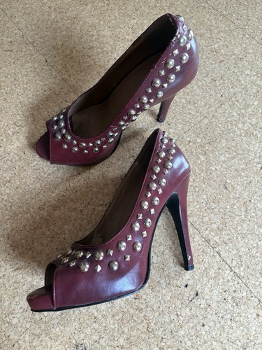 Catwalk high heels - catwalk, stark
