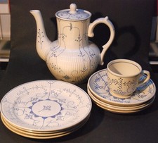 Villeroy & Boch Service Strohblume: 4 Teller, 4 Untertassen, 1 Tasse, 1 Kanne